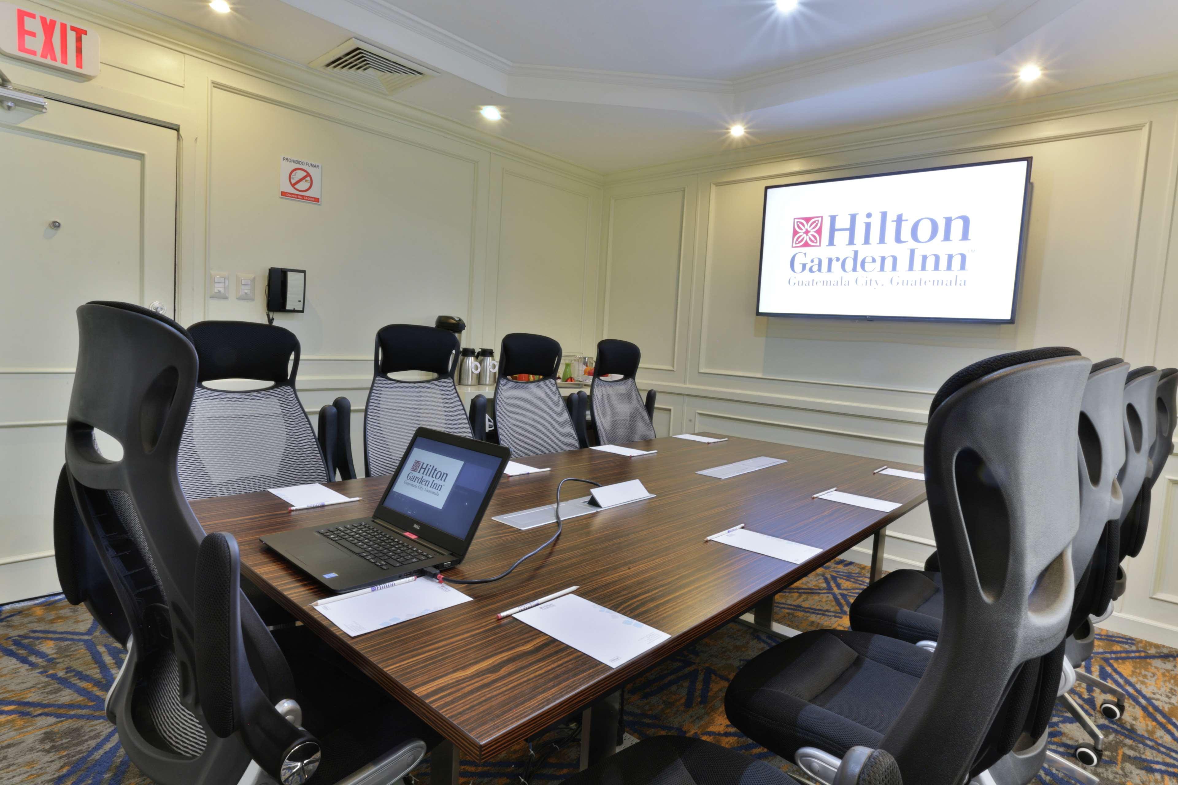 Hilton Garden Inn Guatemala City Bagian luar foto