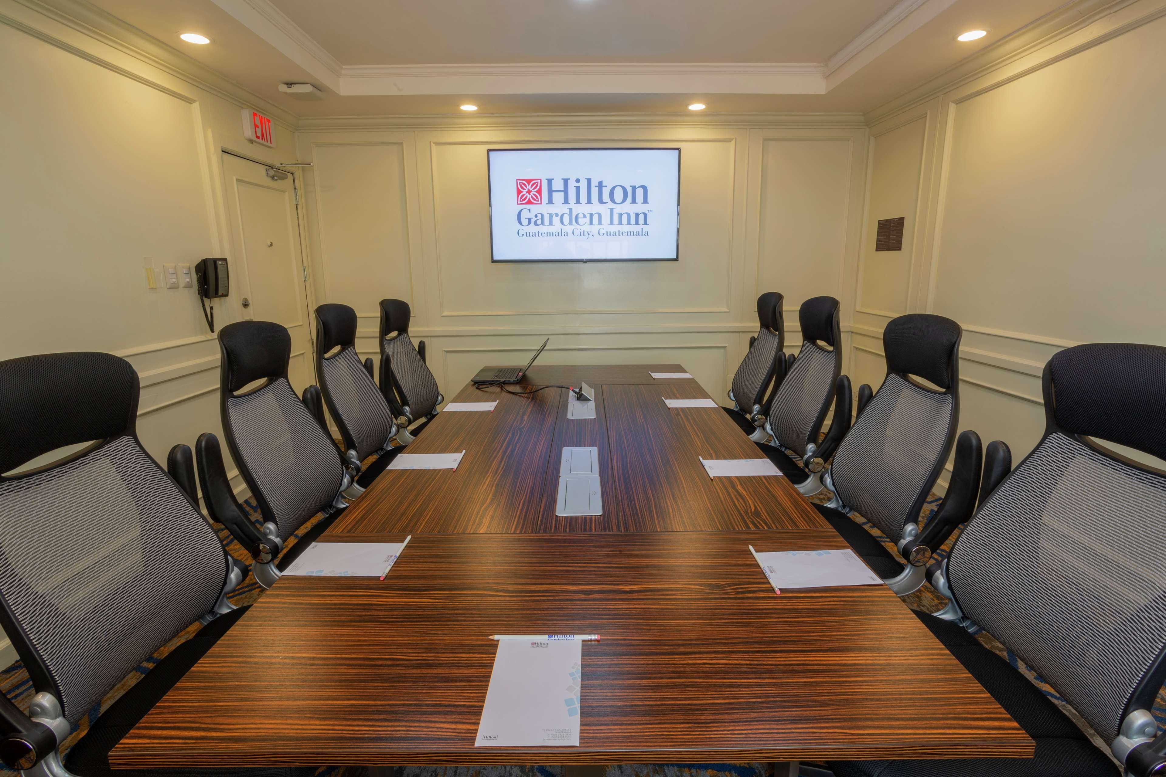 Hilton Garden Inn Guatemala City Bagian luar foto